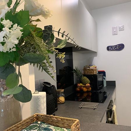 Bournemouth Nr Town Beach Train Coach Shops Lovely Entire Apartment Allows Quiet Good Dogs Екстер'єр фото