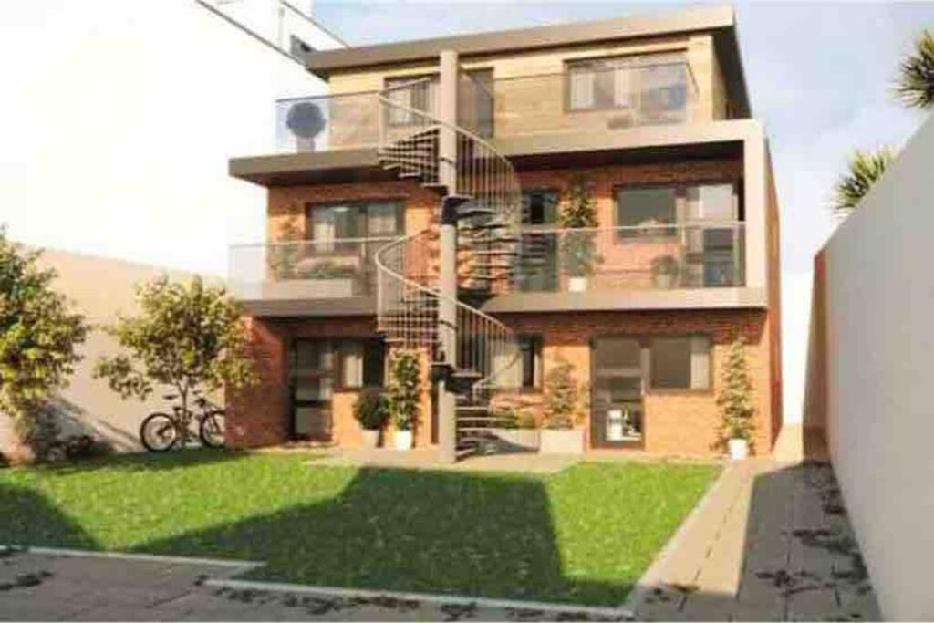 Bournemouth Nr Town Beach Train Coach Shops Lovely Entire Apartment Allows Quiet Good Dogs Екстер'єр фото