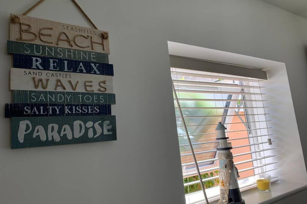 Bournemouth Nr Town Beach Train Coach Shops Lovely Entire Apartment Allows Quiet Good Dogs Екстер'єр фото